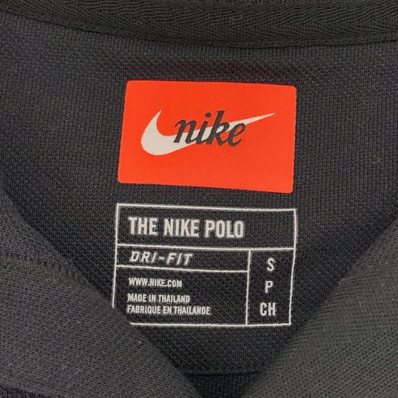 Nike Black Classic Polo Shirt | Versatile for Any Occasion - Picture 4 of 4